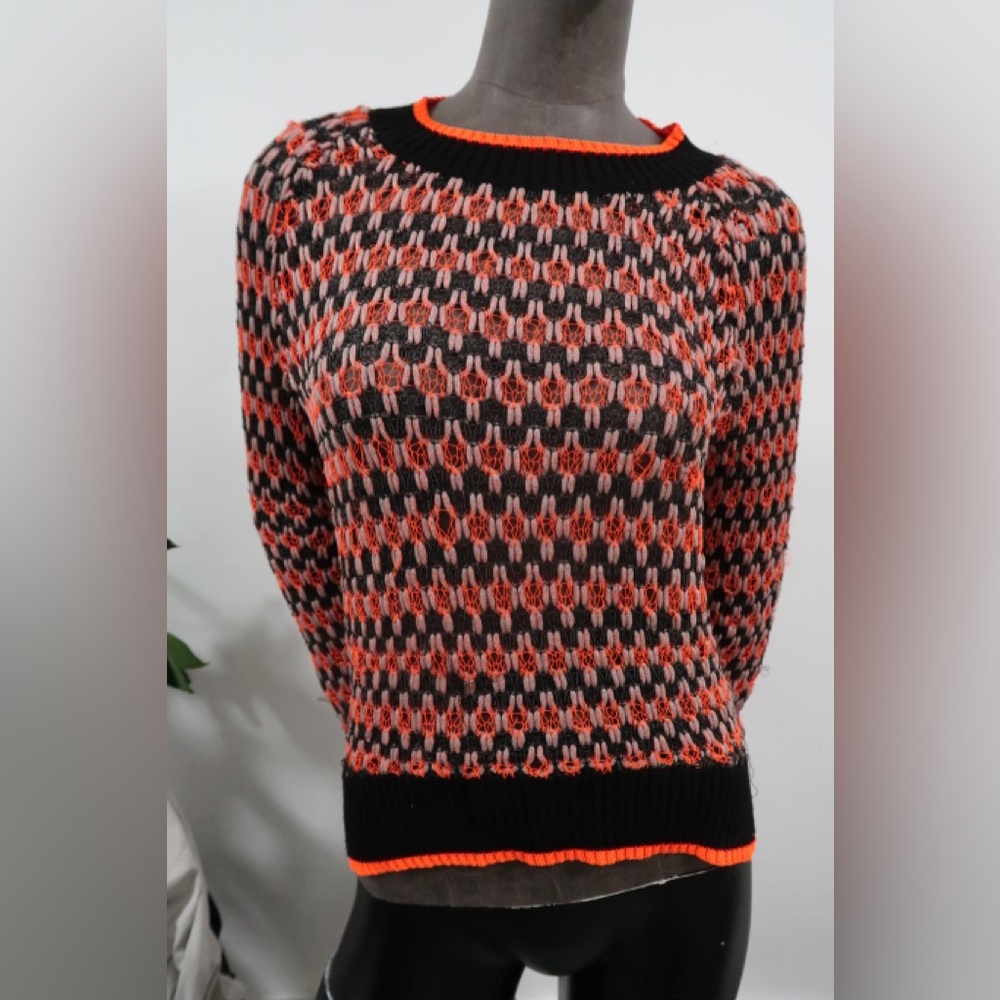 NEON TRIMMED CREW NECK SWEATER